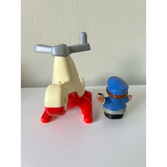 Fisher-Price Little People Helicopter 2001 with Figure 1997 - Picture 3 of 5